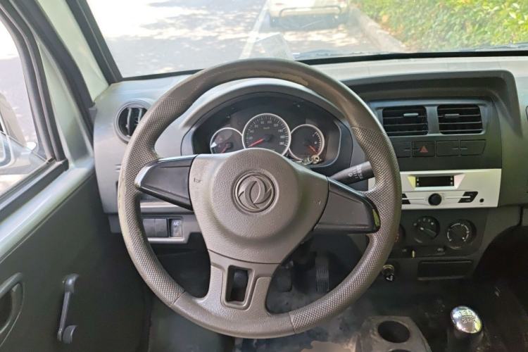 Used Dongfeng Xiaokang K05S 2019 1.2L Practical Version China VI Standard DK12 Steering Wheel