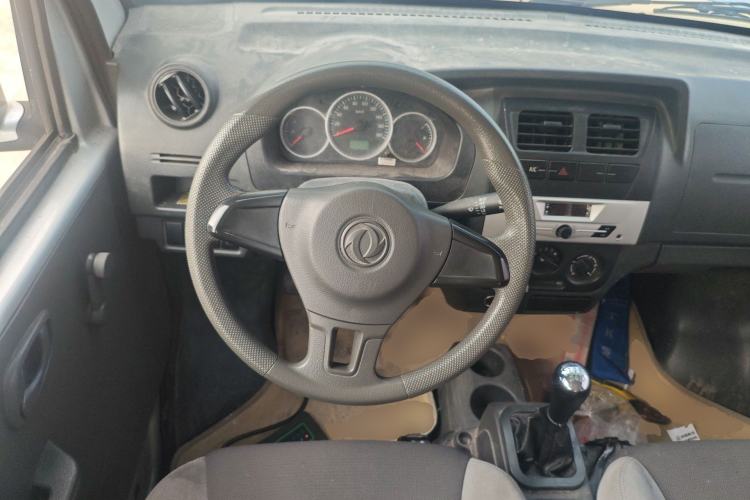 Used Dongfeng Xiaokang K05S 2019 1.2L Practical Version China VI Standard DK12 Steering Wheel