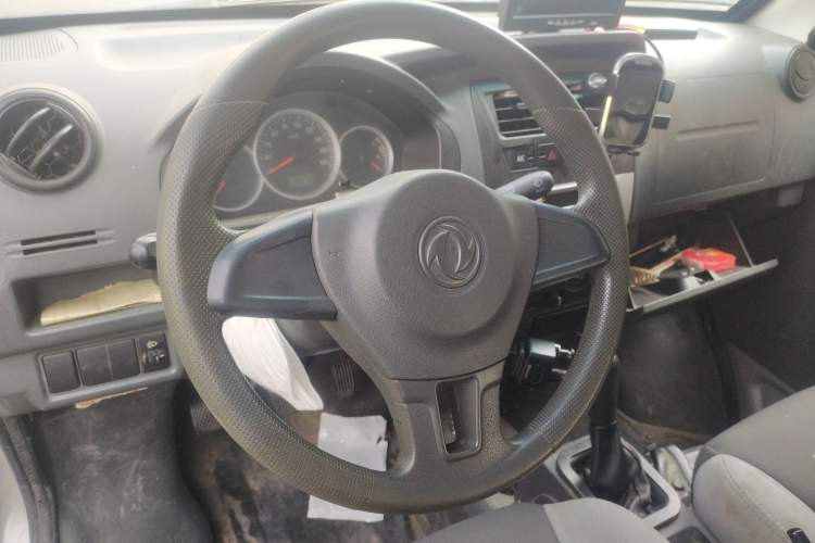 Used Dongfeng Xiaokang K05S 2019 1.2L Practical Version China VI Standard DK12 Steering Wheel