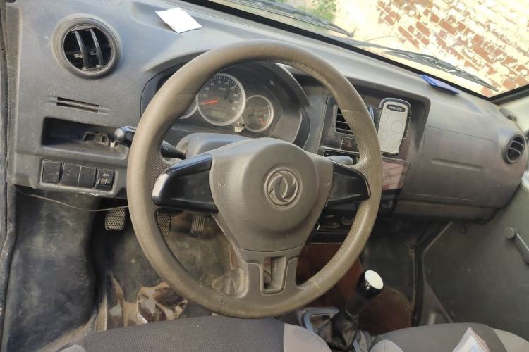 Used Dongfeng Xiaokang K05S 2019 1.2L Practical Version China VI Standard DK12 Steering Wheel