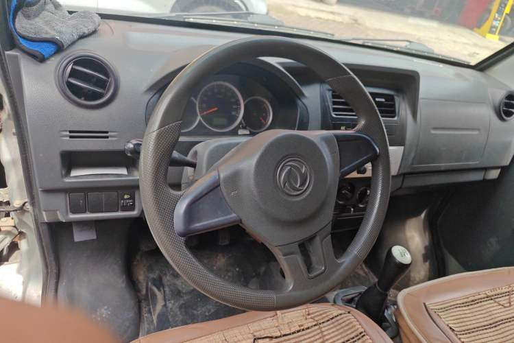 Used Dongfeng Xiaokang K05S 2019 1.2L Practical Version China VI Standard DK12 Steering Wheel