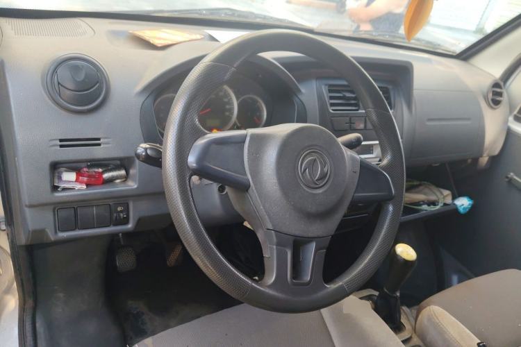 Used Dongfeng Xiaokang K05S 2019 1.2L Practical Version China VI Standard DK12 Steering Wheel