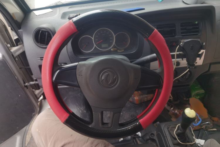 Used Dongfeng Xiaokang K05S 2019 1.2L Practical Version China VI Standard DK12 Steering Wheel