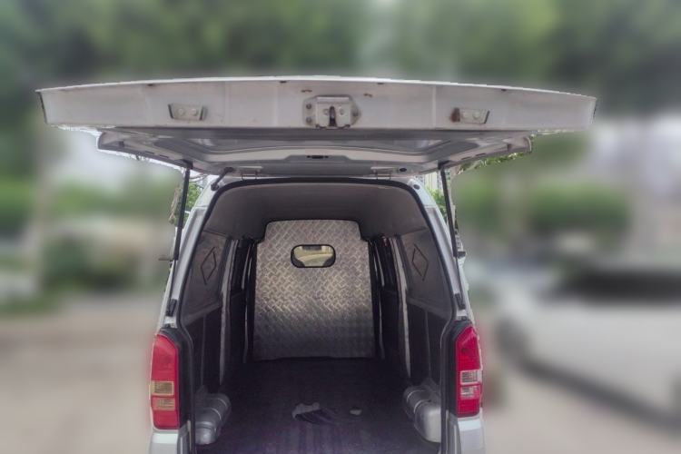 Used Dongfeng Xiaokang K05S 2019 1.2L Practical Version China VI Standard DK12 Trunk