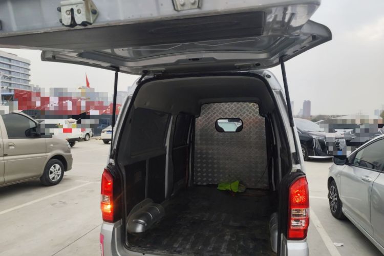 Used Dongfeng Xiaokang K05S 2019 1.2L Practical Version China VI Standard DK12 Trunk