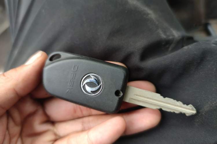 Used Dongfeng Xiaokang K05S 2019 1.2L Practical Version China VI Standard DK12 Vehicle Key