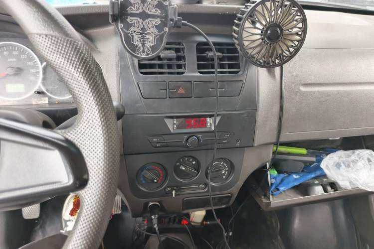 Used Dongfeng Xiaokang K05S 2022 1.3L High-Power Base Version Audio And AC Panel
