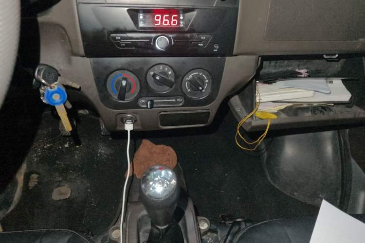 Used Dongfeng Xiaokang K05S 2022 1.3L High-Power Base Version Audio And AC Panel