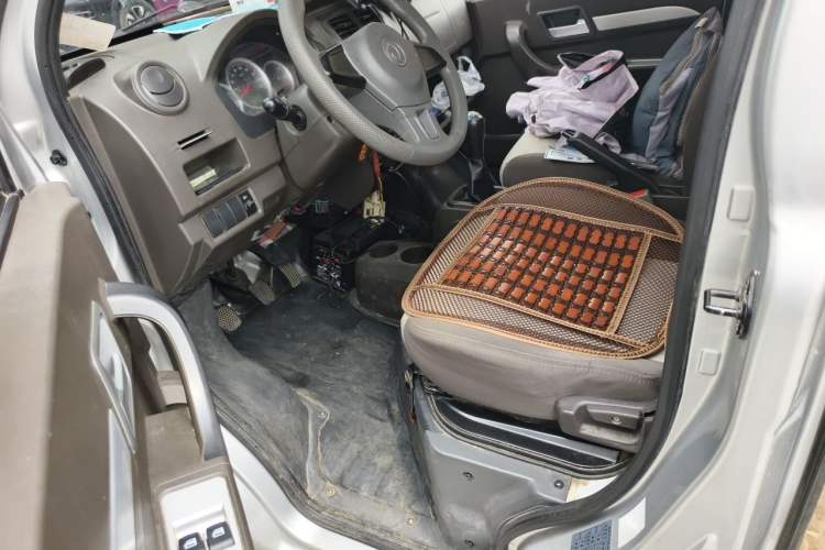 Used Dongfeng Xiaokang K05S 2022 1.3L High-Power Base Version Driver Seat