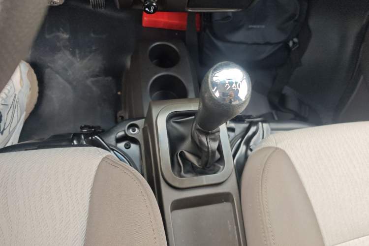 Used Dongfeng Xiaokang K05S 2022 1.3L High-Power Base Version Gear Lever