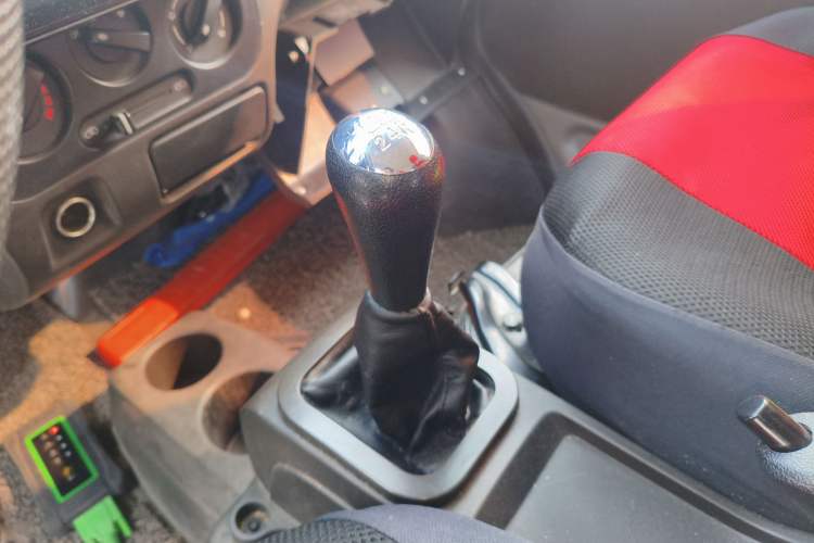 Used Dongfeng Xiaokang K05S 2022 1.3L High-Power Base Version Gear Lever