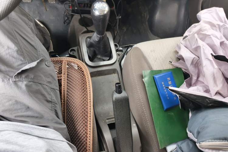 Used Dongfeng Xiaokang K05S 2022 1.3L High-Power Base Version Gear Lever