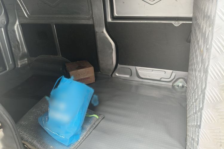 Used Dongfeng Xiaokang K05S 2022 1.3L High-Power Base Version Interior 4