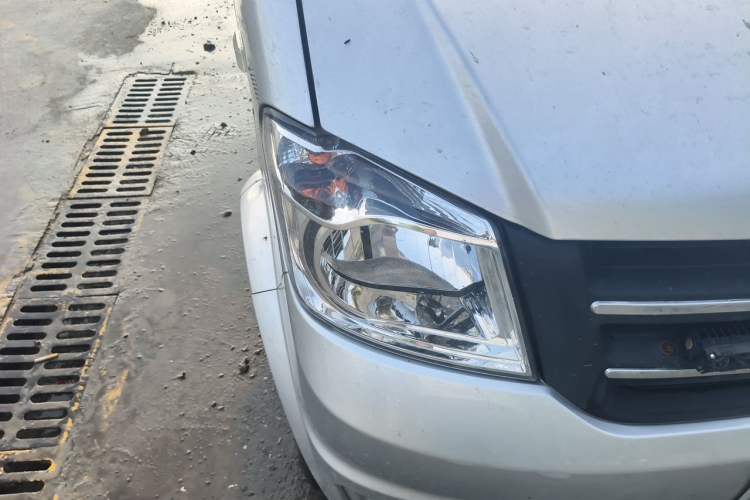 Used Dongfeng Xiaokang K05S 2022 1.3L High-Power Base Version Right Front Headlight