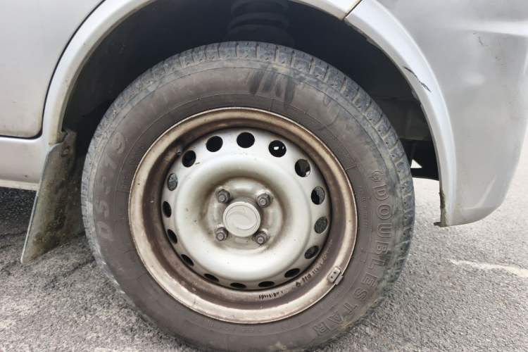 Used Dongfeng Xiaokang K05S 2022 1.3L High-Power Base Version Right Front Wheel Hub