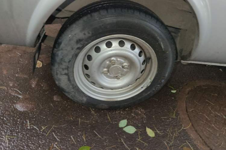 Used Dongfeng Xiaokang K05S 2022 1.3L High-Power Base Version Right Front Wheel Hub