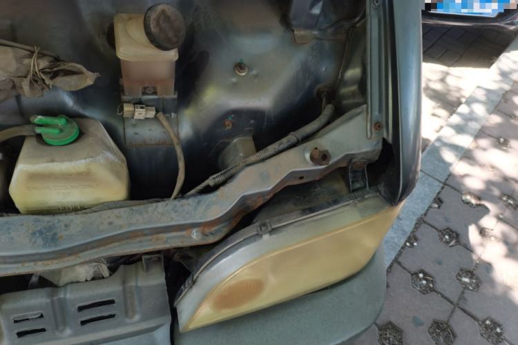 Used Dongfeng Xiaokang K07 2006 1.0L Base Version AF10-06 Engine Bay Left