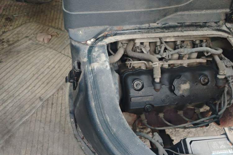 Used Dongfeng Xiaokang K07 2006 1.0L Base Version AF10-06 Engine Bay Right