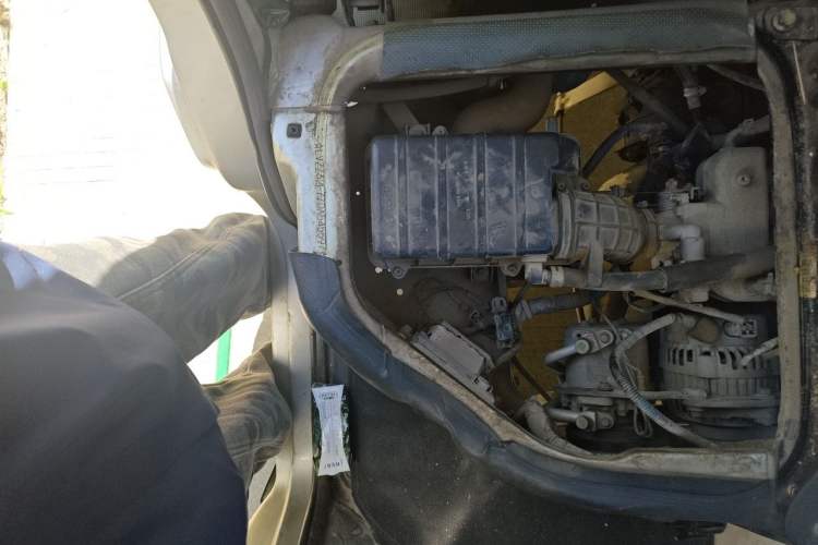 Used Dongfeng Xiaokang K07 2006 1.0L Standard Version AF10-06 Engine Bay Right