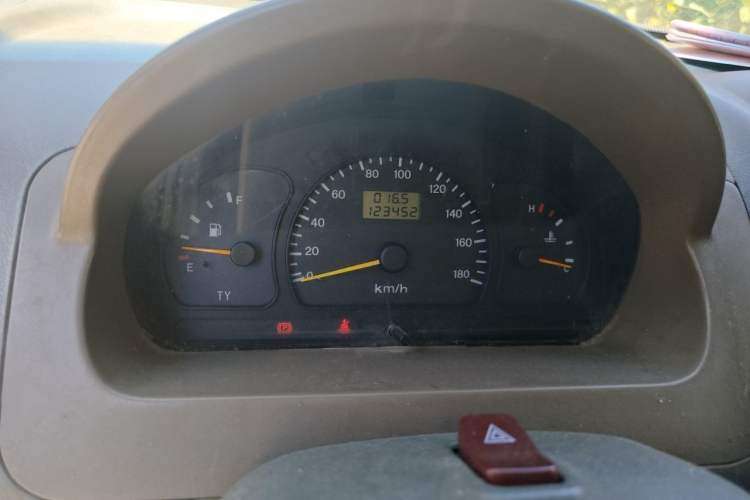 Used Dongfeng Xiaokang K07 2006 1.0L Standard Version AF10-06 Instrument Cluster