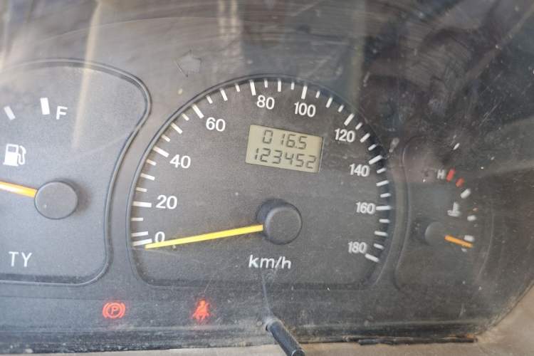 Used Dongfeng Xiaokang K07 2006 1.0L Standard Version AF10-06 Odometer Close Up