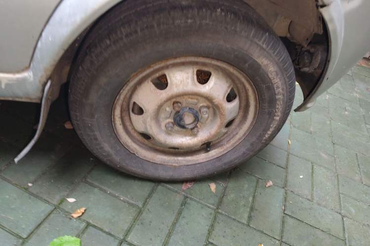 Used Dongfeng Xiaokang K07 2006 1.0L Standard Version BG10-01 Right Front Wheel Hub