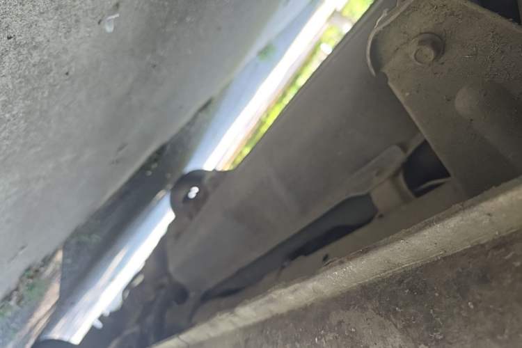 Used Dongfeng Xiaokang K07 2013 1.2L Standard Edition DK12-01 Chassis Rear Right