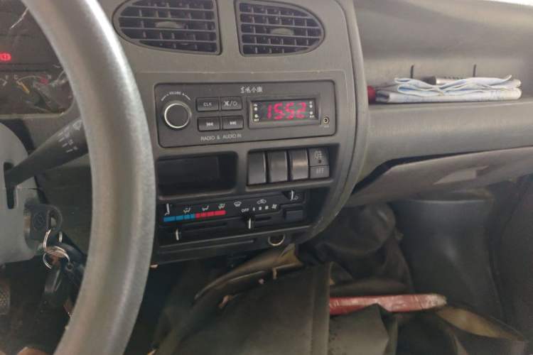 Used Dongfeng Xiaokang K07II 2007 1.0L Base Version BG10-01 Audio And AC Panel