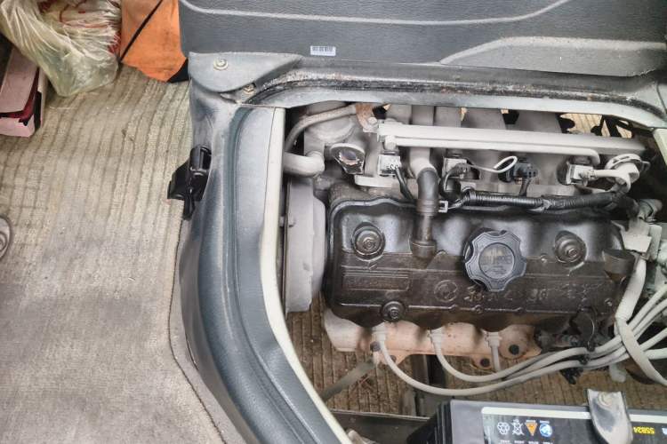Used Dongfeng Xiaokang K07II 2007 1.0L Base Version BG10-01 Engine Bay Right