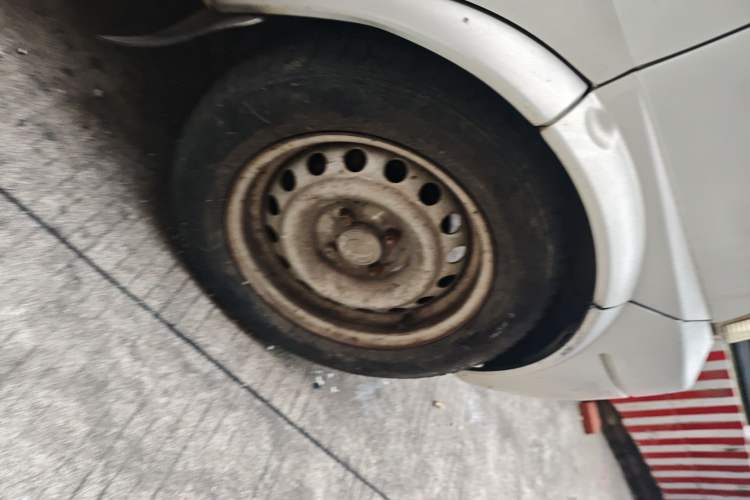 Used Dongfeng Xiaokang K07II 2007 1.0L Base Version BG10-01 Right Front Wheel Hub