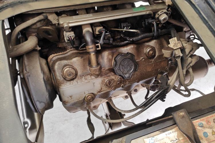 Used Dongfeng Xiaokang K07II 2013 1.0L Base Version Engine Bay Right