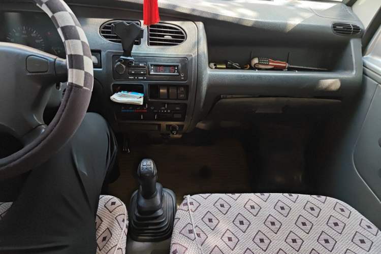 Used Dongfeng Xiaokang K07II 2013 1.0L Base Version Audio And AC Panel