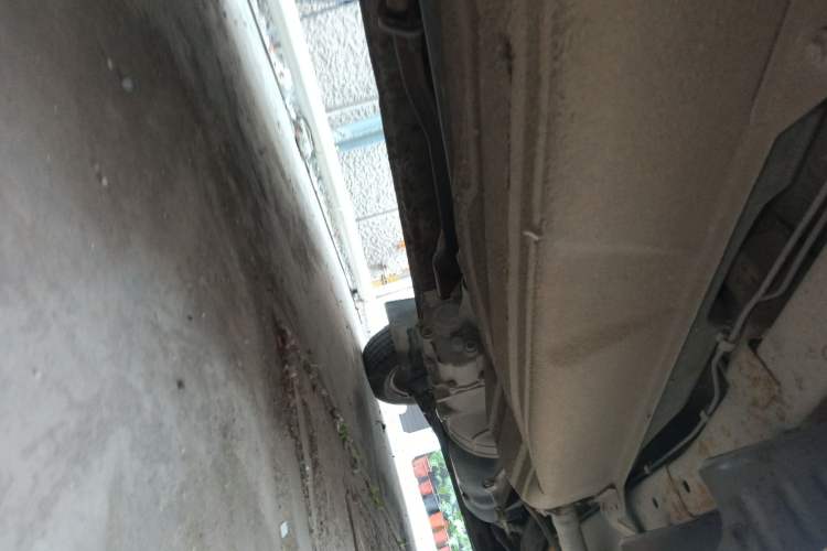 Used Dongfeng Xiaokang K07II 2013 1.0L Base Version Chassis Rear Right