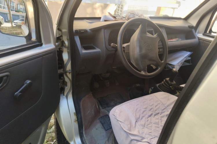 Used Dongfeng Xiaokang K07II 2013 1.0L Base Version Driver Seat