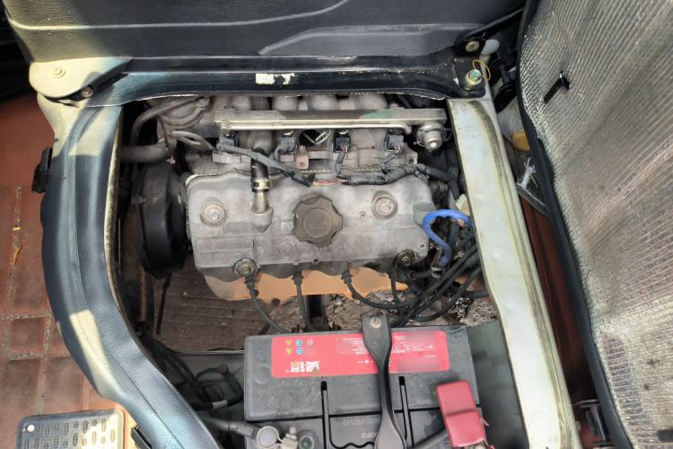 Used Dongfeng Xiaokang K07II 2013 1.0L Base Version Engine Bay