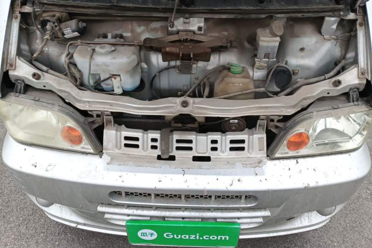 Used Dongfeng Xiaokang K07II 2013 1.0L Base Version Engine Bay