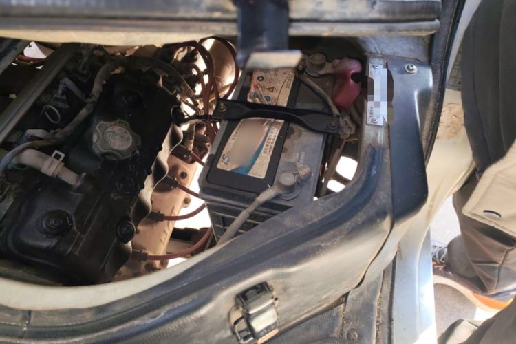Used Dongfeng Xiaokang K07II 2013 1.0L Base Version Engine Bay Left