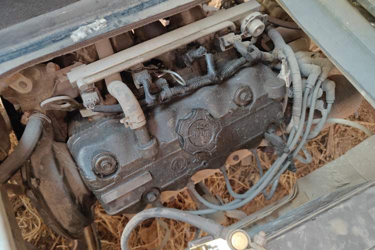 Used Dongfeng Xiaokang K07II 2013 1.0L Base Version Engine Bay Left