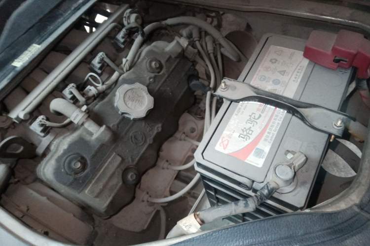 Used Dongfeng Xiaokang K07II 2013 1.0L Base Version Engine Bay Left
