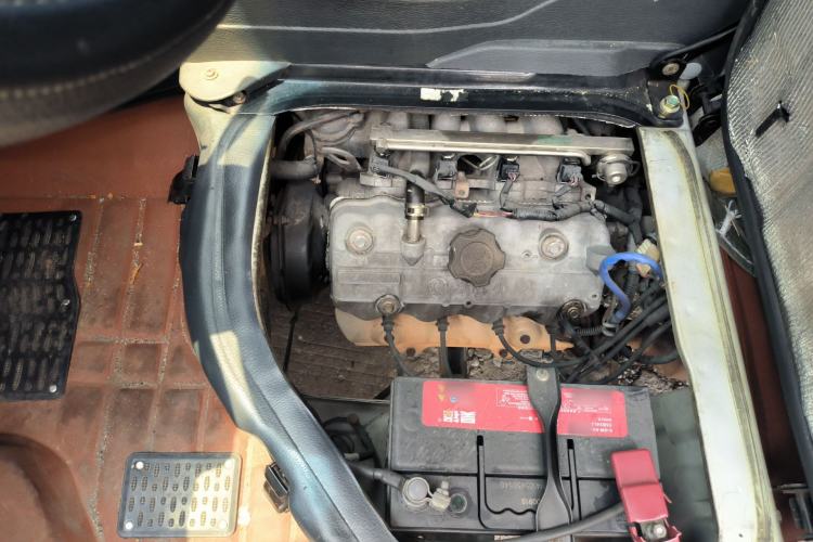 Used Dongfeng Xiaokang K07II 2013 1.0L Base Version Engine Bay Right