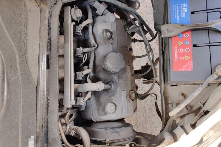 Used Dongfeng Xiaokang K07II 2013 1.0L Base Version Engine Bay Right