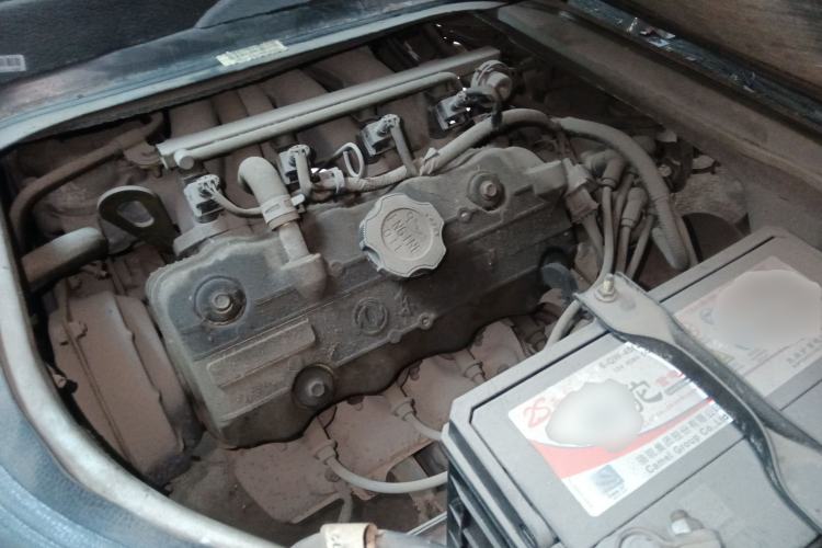 Used Dongfeng Xiaokang K07II 2013 1.0L Base Version Engine Bay