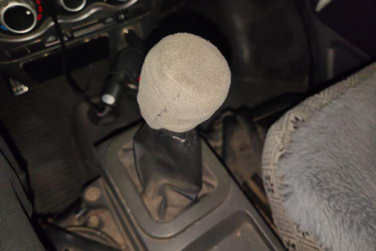 Used Dongfeng Xiaokang K07II 2013 1.0L Base Model CNG Gear Lever