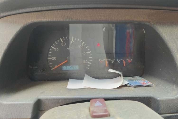 Used Dongfeng Xiaokang K07II 2013 1.0L Base Version Instrument Cluster