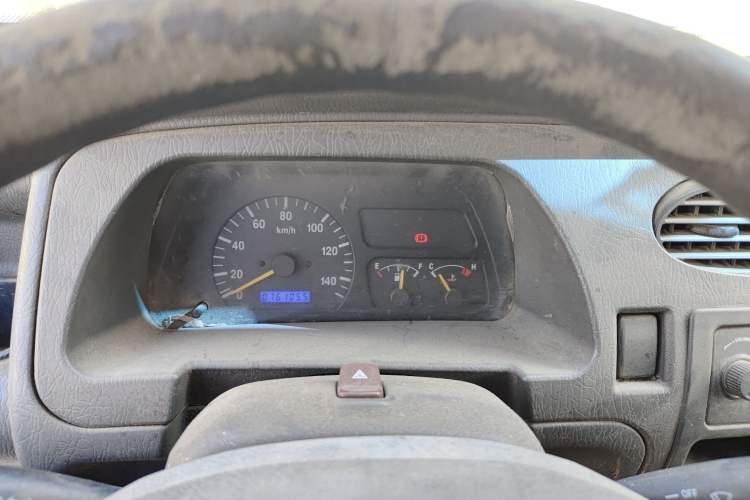 Used Dongfeng Xiaokang K07II 2013 1.0L Base Version Instrument Cluster