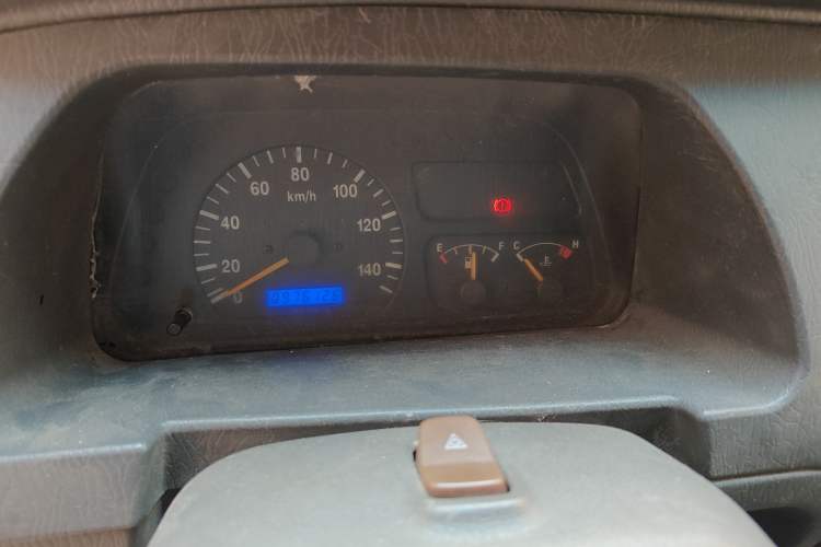 Used Dongfeng Xiaokang K07II 2013 1.0L Base Version Instrument Cluster