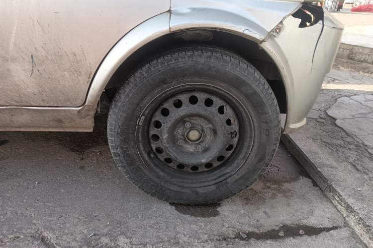 Used Dongfeng Xiaokang K07II 2013 1.0L Base Version Right Front Wheel Hub