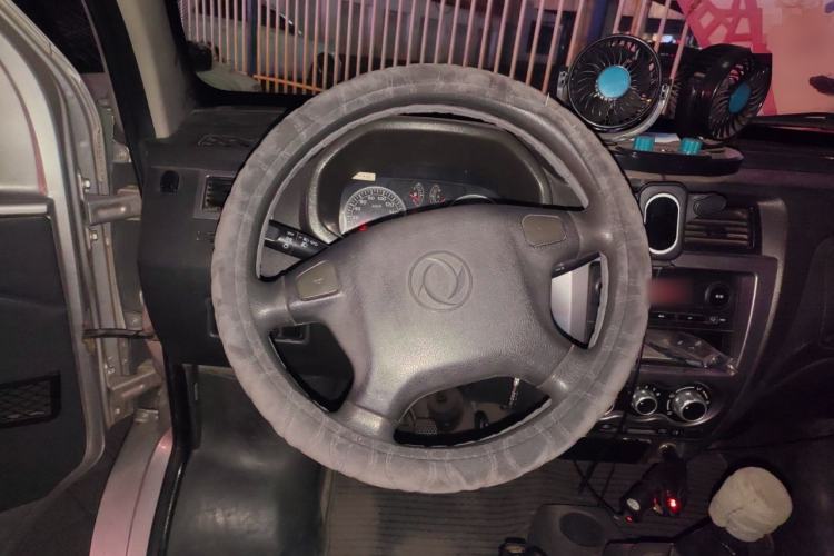 Used Dongfeng Xiaokang K07II 2013 1.0L Base Model CNG Steering Wheel