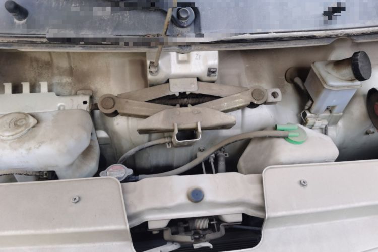 Used Dongfeng Xiaokang K07S 2015 1.2L Practical Version DK12-05 Engine Bay