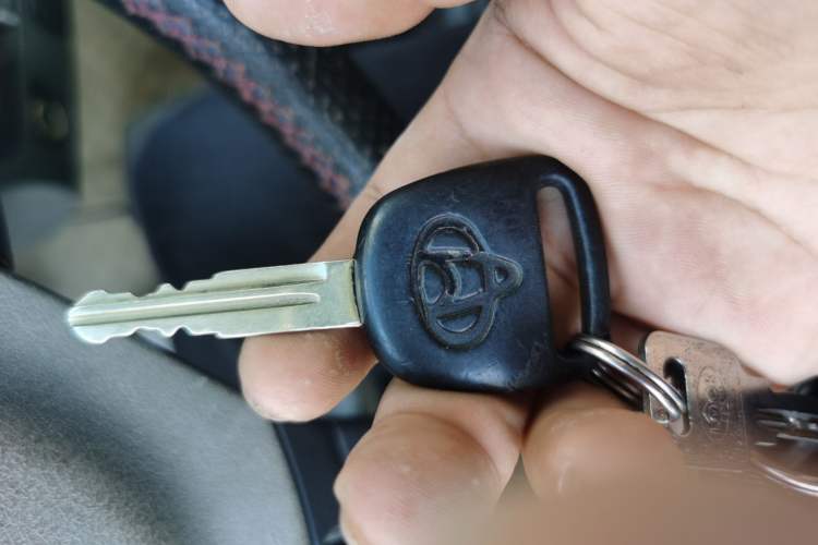 Used Dongfeng Xiaokang K07S 2015 1.2L Practical Version DK12-05 Vehicle Key